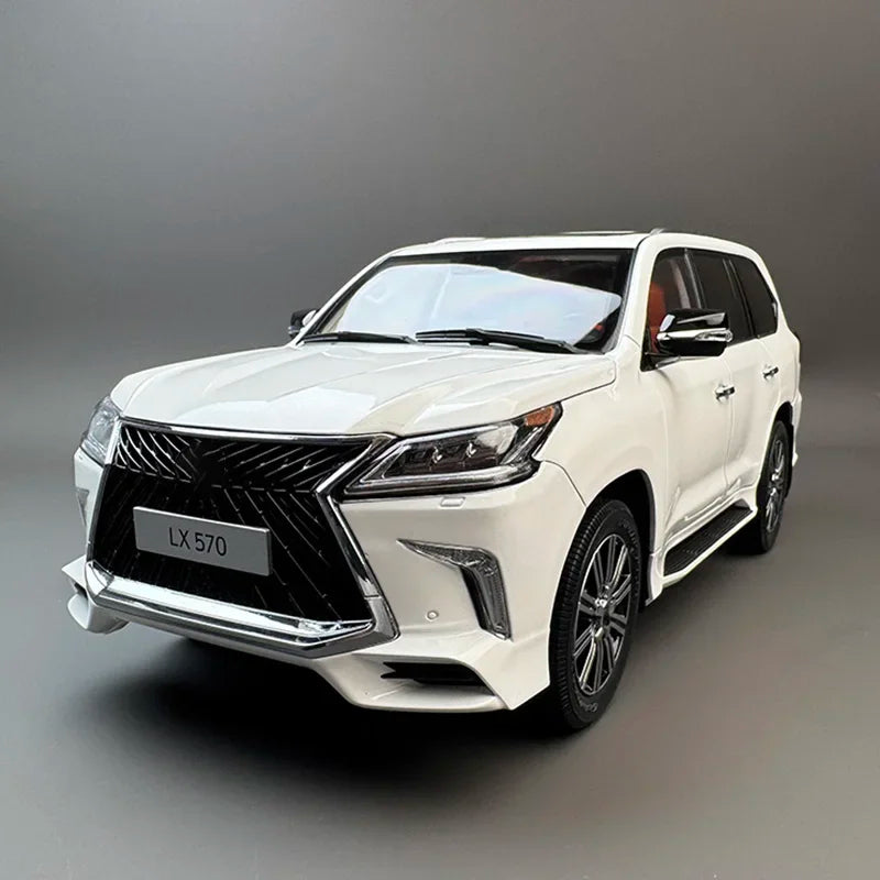1:18 Lexus LX570