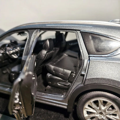 1:18 MAZDA CX8