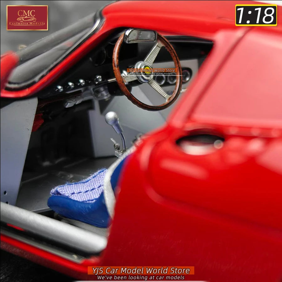 CMC EXCLUSIVE MODELLE 1:18 scale New 250 LM