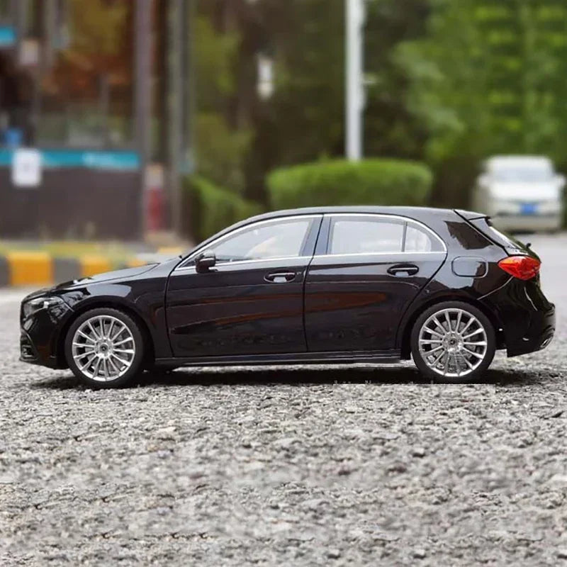 1:18 Mercedes Benz A-class GLA A180