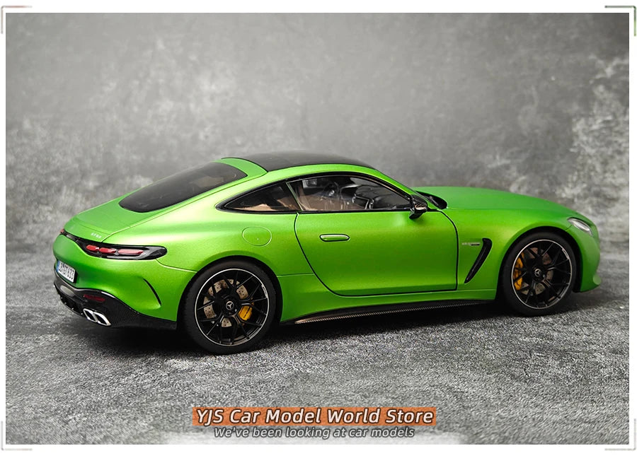 1:18 Mercedes-Benz AMG GT63