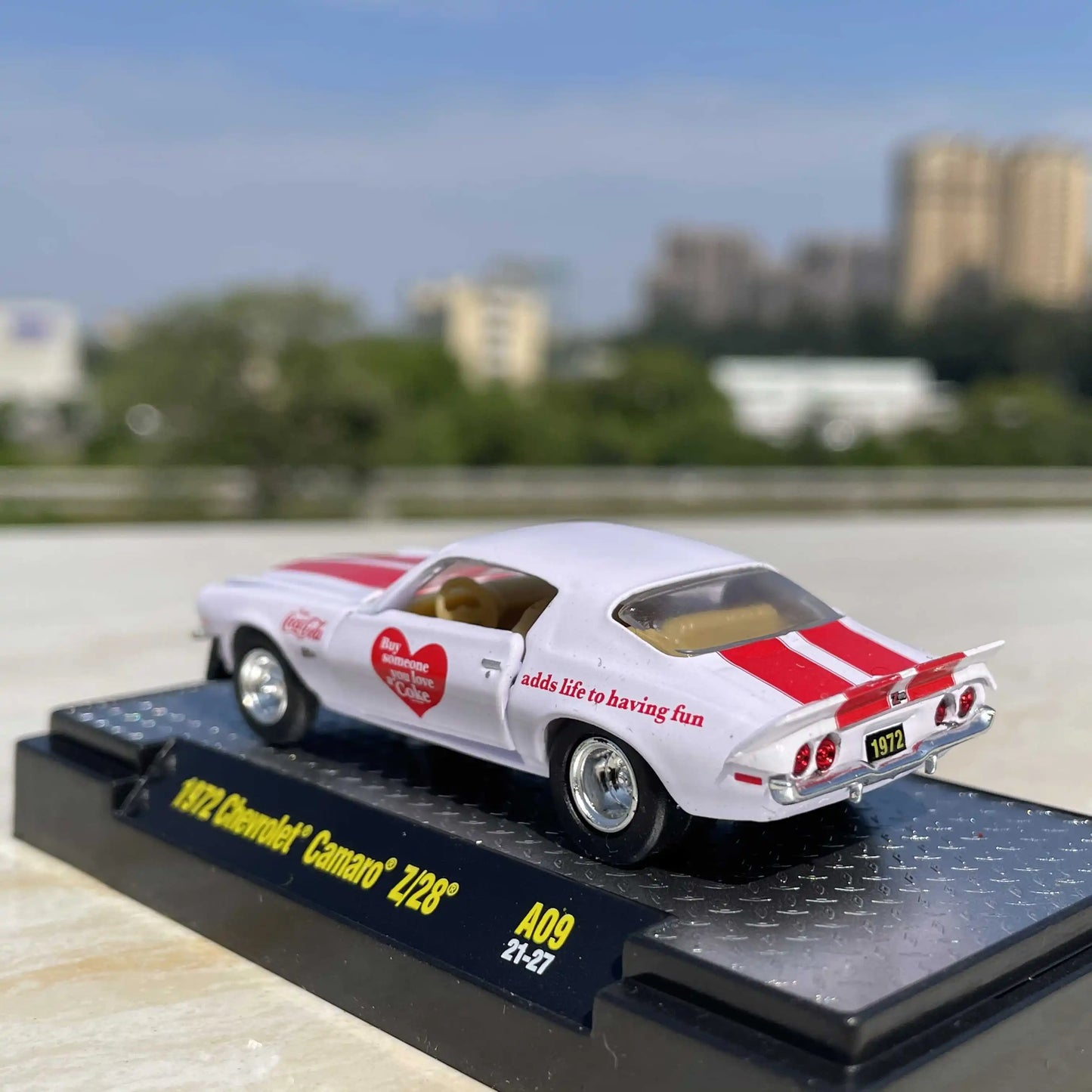 1:64 1972 Chevrolet Camaro Z/28