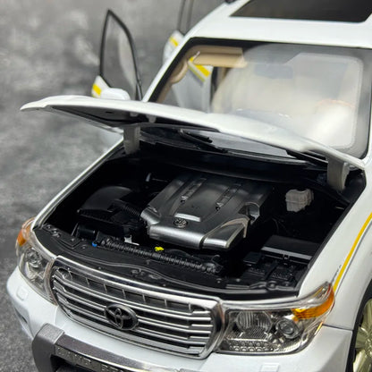 1:18 Land Cruiser LC200