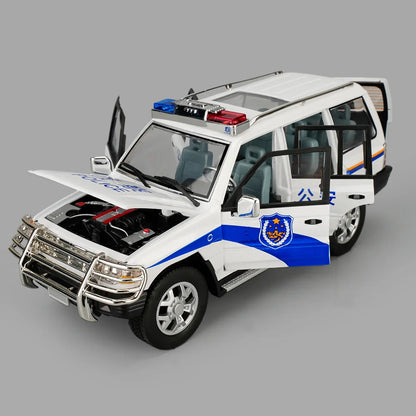 1:18 Mitsubishi PAJERO
