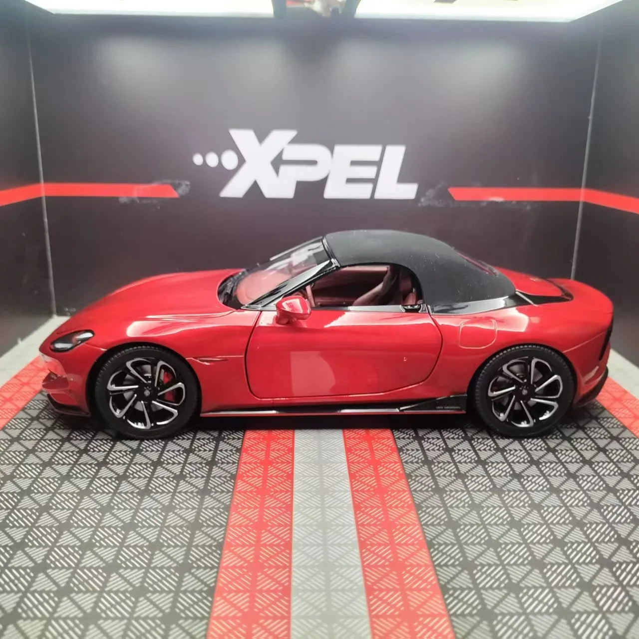 1:18 MG Cyberster Sports