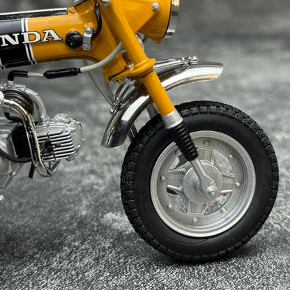 1:10 HONDA DAX Giraffe ST50 (1969)
