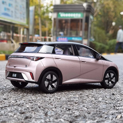 1:18 BYD Dolphin 2021