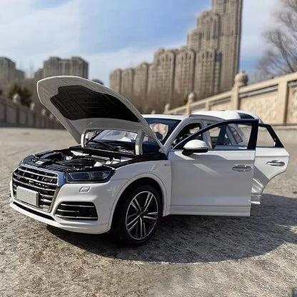 1:18 Audi Q5L 2018