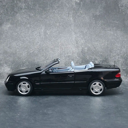 1:18 Mercedes-Benz CLK Class Cabriolet  A208 2000