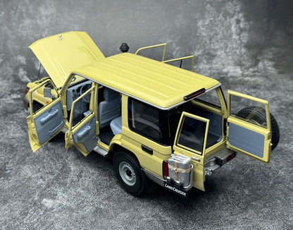 1:18 Land Cruiser 76 2017