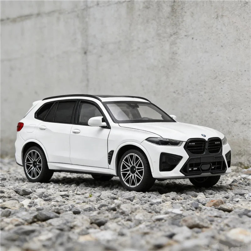1:24 BMW X5M X5 SUV
