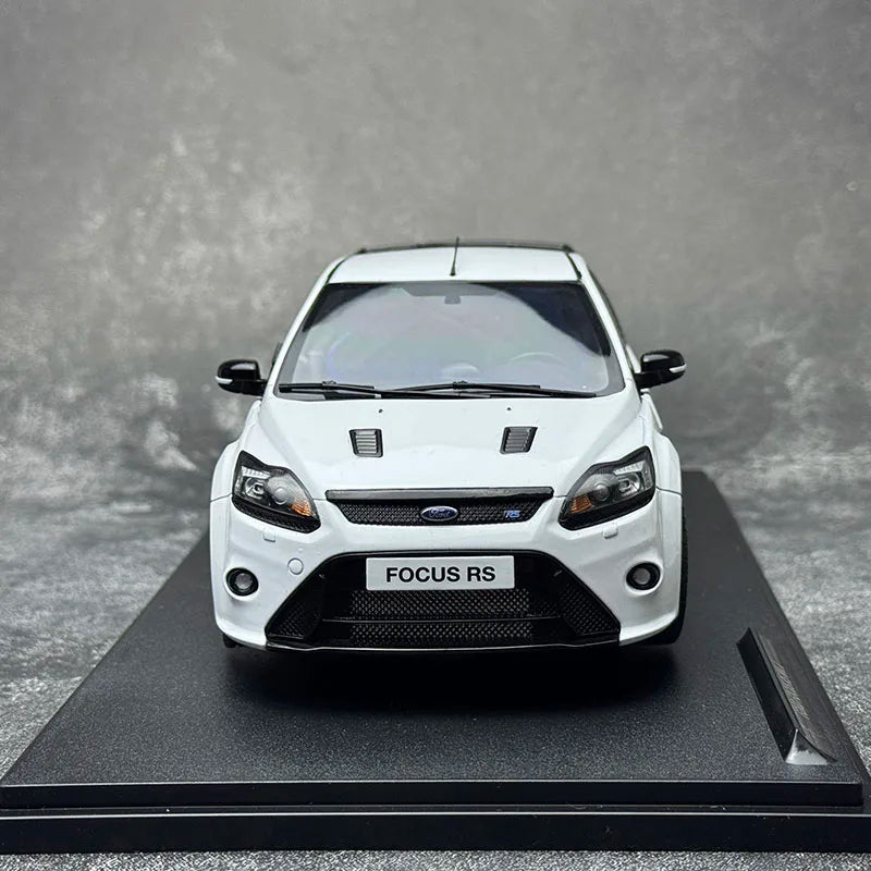 1:18 Ford Focus RS MK2