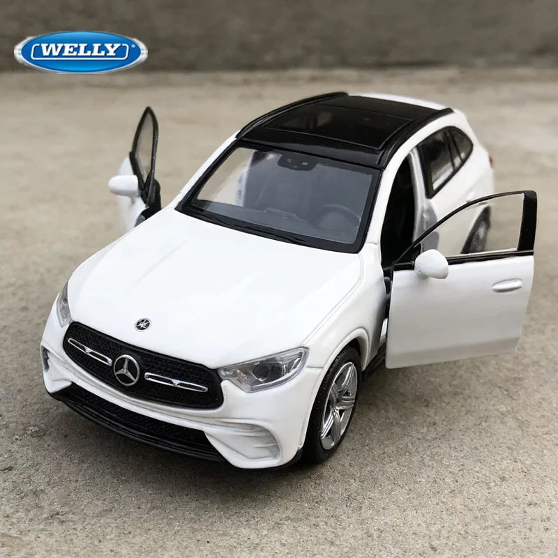 1:36 Mercedes-Benz GLC