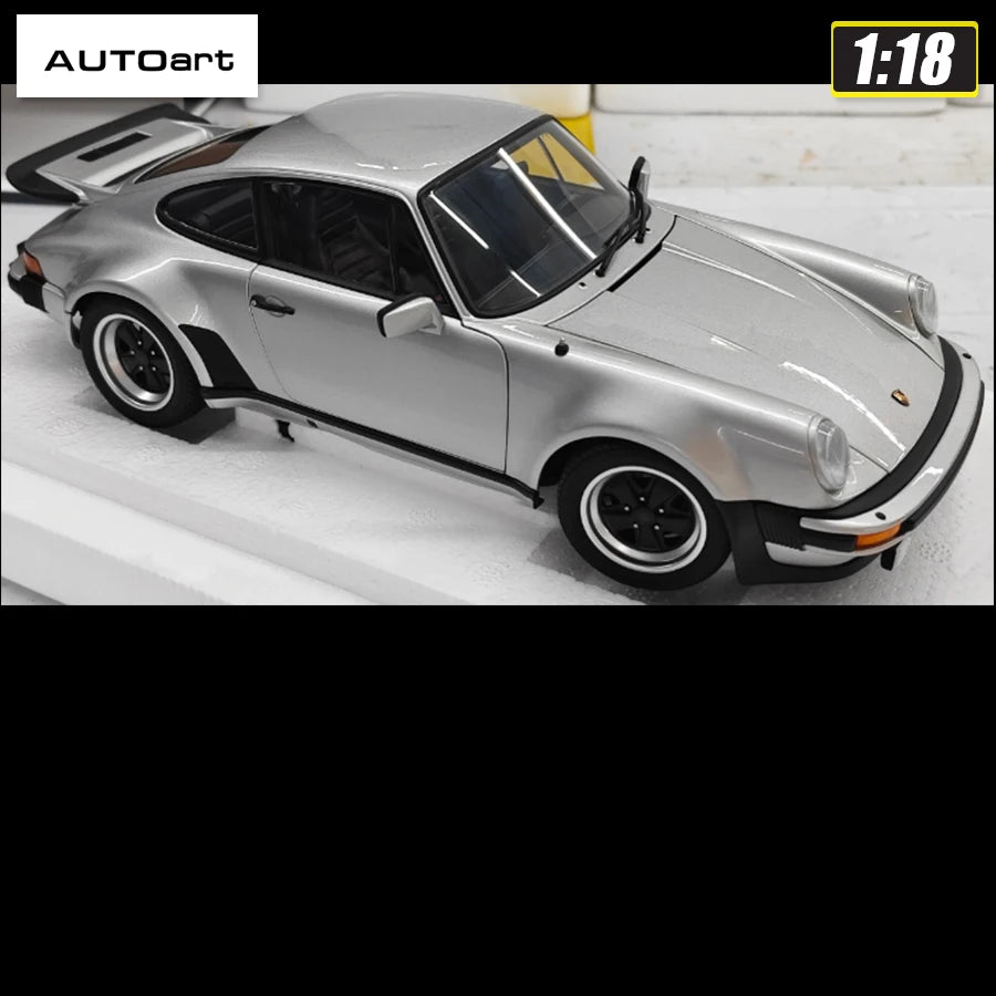 1:18 PORSCHE 911(930) TURBO 3.0