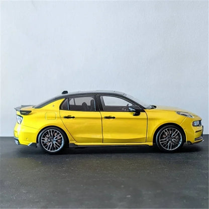 1:18  LYNK&CO 03+