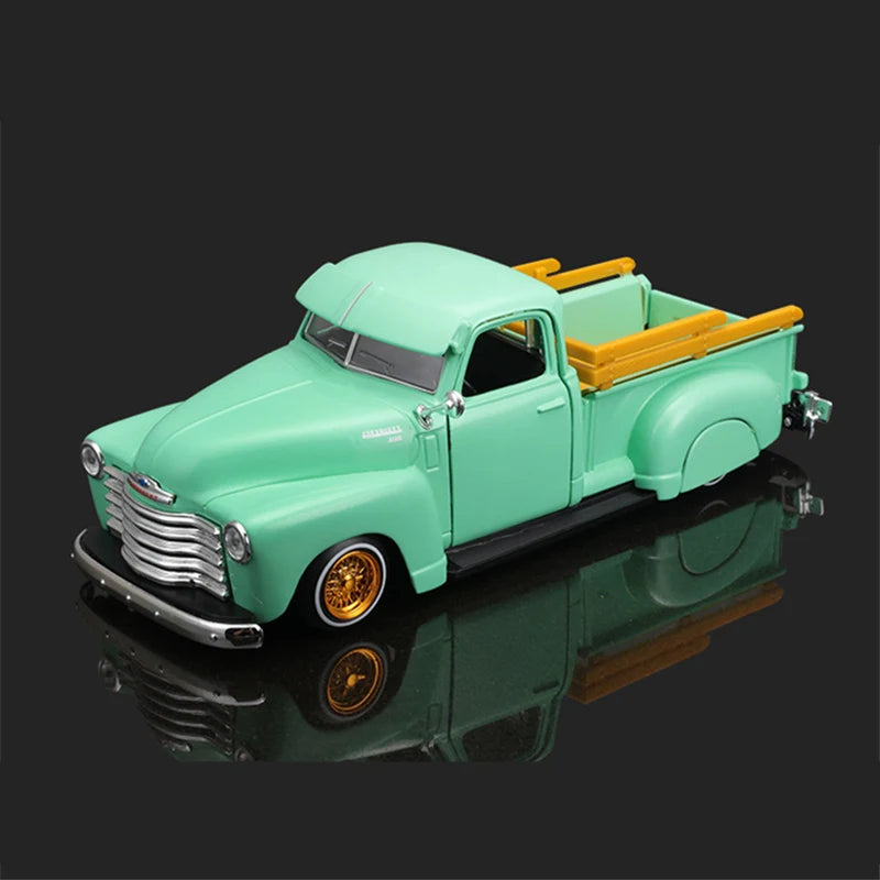1:24 1950 Chevrolet 3100 Pickup
