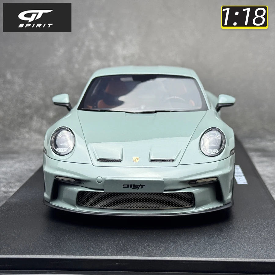 1:18 PORSCHE 911 S/T SHORE 2024