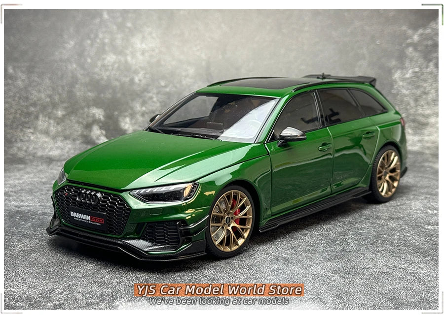 1:18 Audi RS4