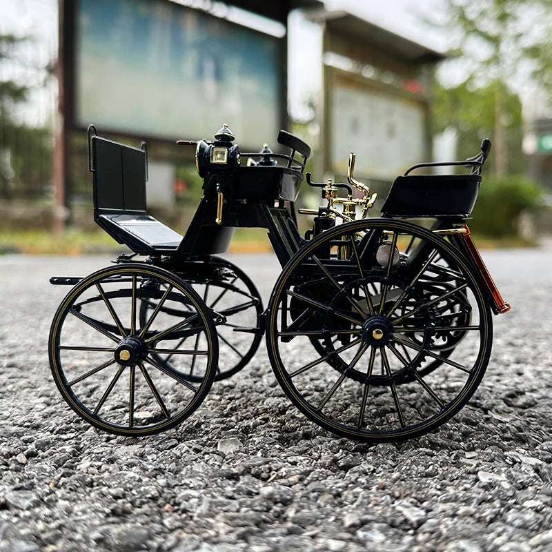 1:18 Daimler One Daimler Motorkutsche1886