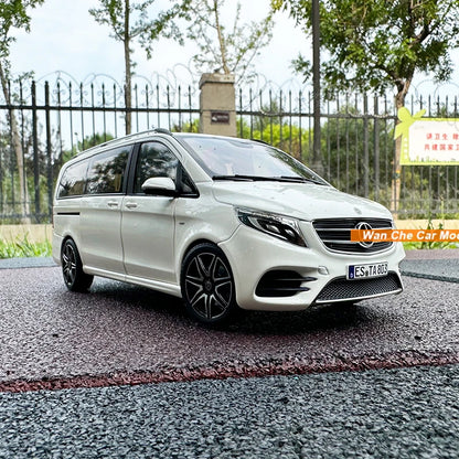 1:18 Mercedes-Benz V260 Viano MPV V-Class