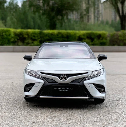 1:18 TOYOTA Camry 8th Generation
