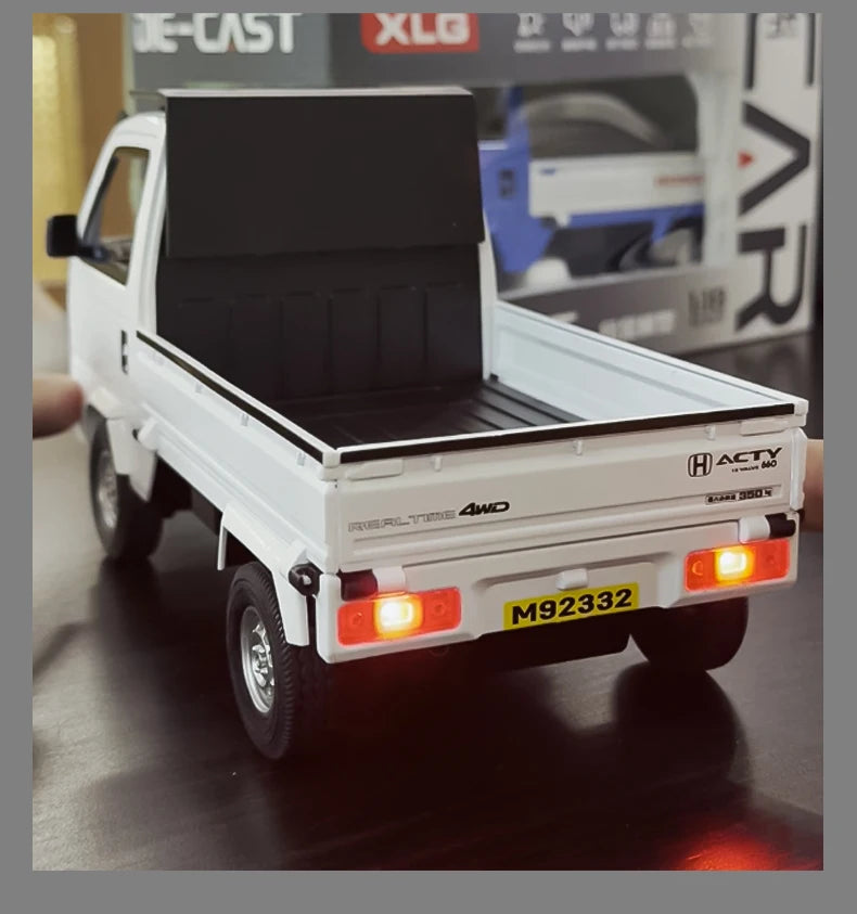 1:18 Metal Die-cast Truck Model