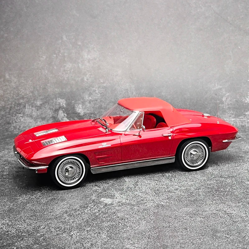 1:18 Chevrolet Corvette Sting Ray 1963