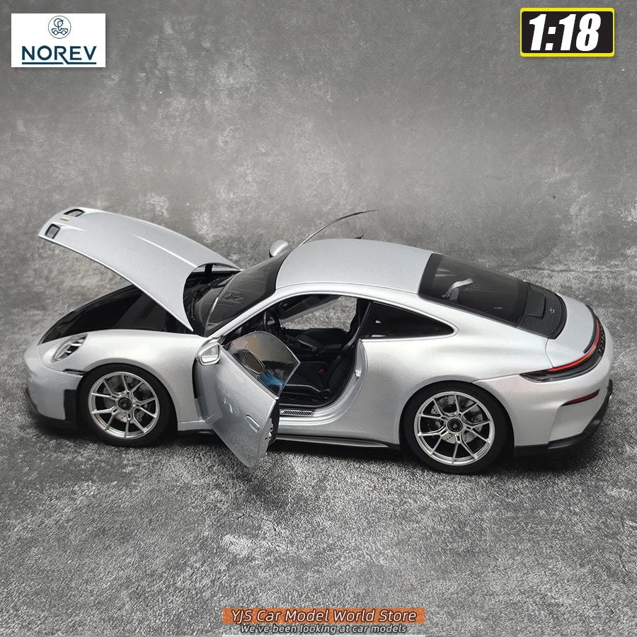 1:18 Porsche 911 GT3 w/Touring Pack 2025
