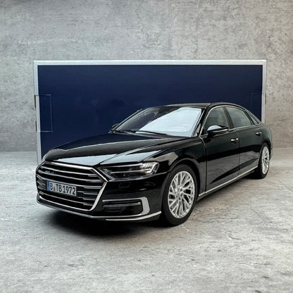 1:18 Audi A8L 2017