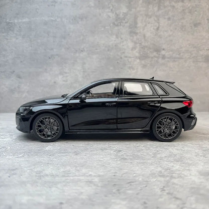 1:18 Audi RS3 2025
