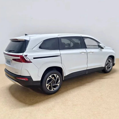 1:18 Hyundai Custo MPV