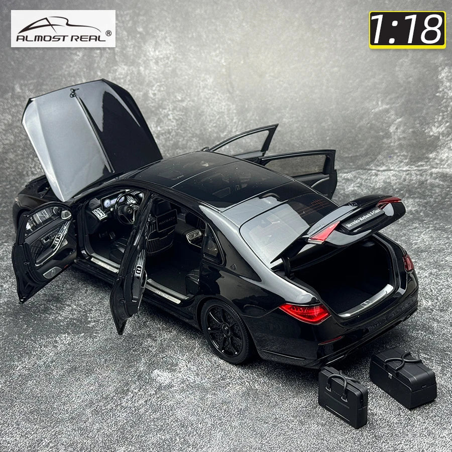 1:18 Mercedes Benz Maybach S-Class S680 2023