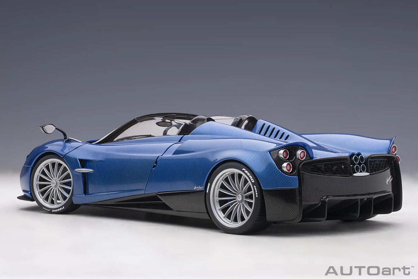 1:18 Pagani Huayra Roadster