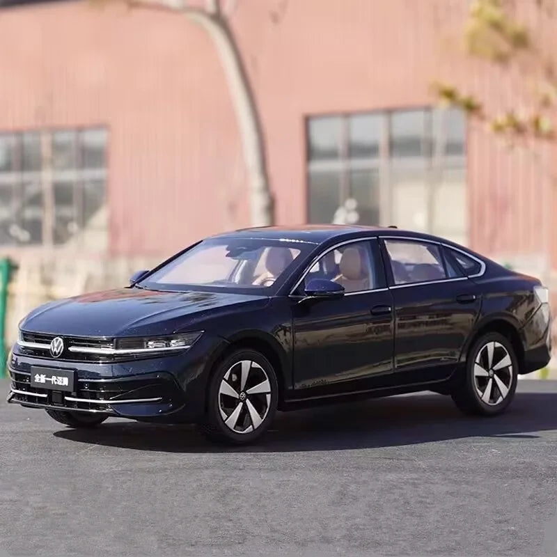 1:18 Volkswagen Magotan 2024