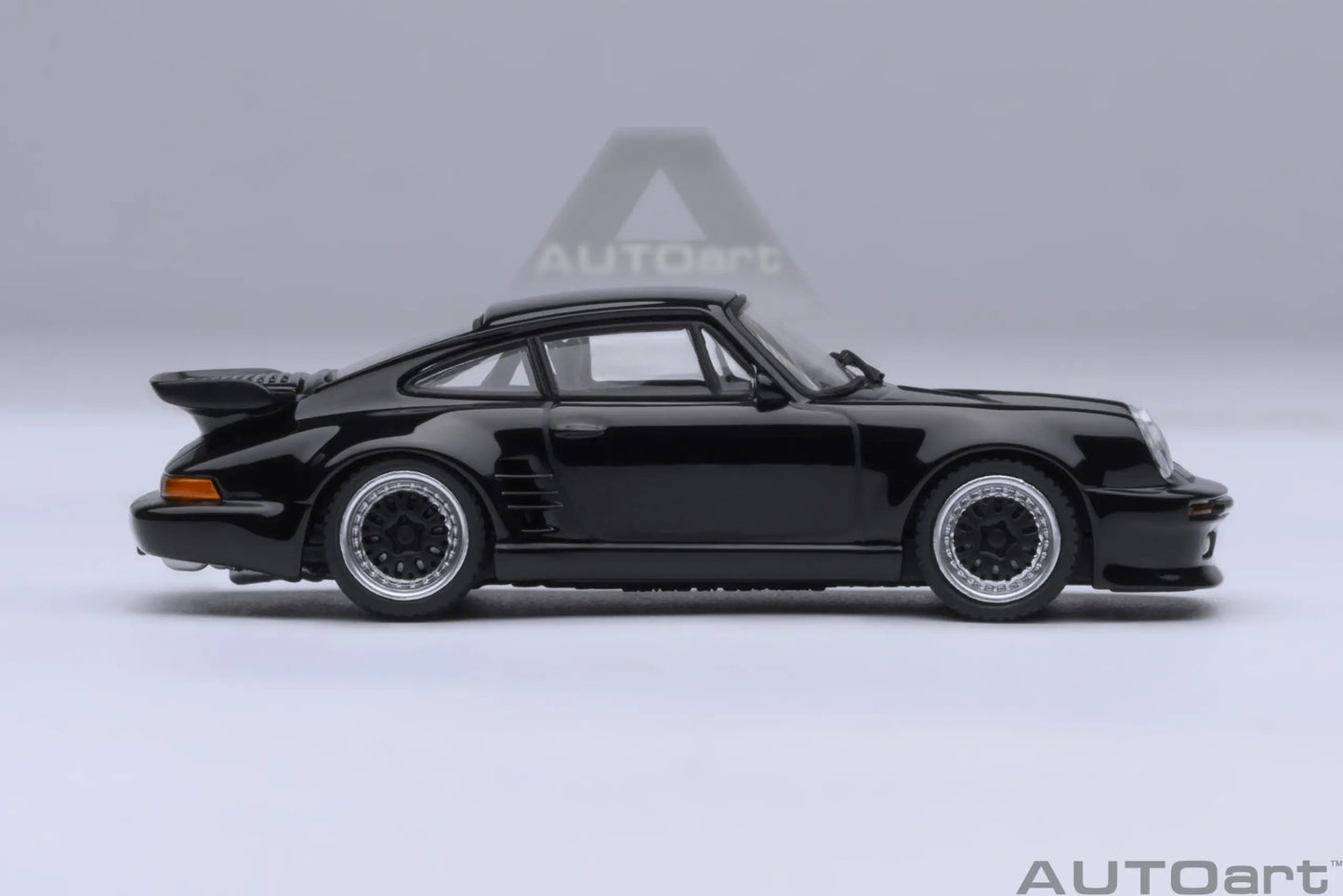 1:64 Porsche 911(930) TURBO WANGAN MIDNIGHT BLACKBIRD