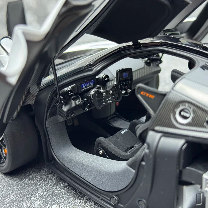1:18 McLaren Senna GTR