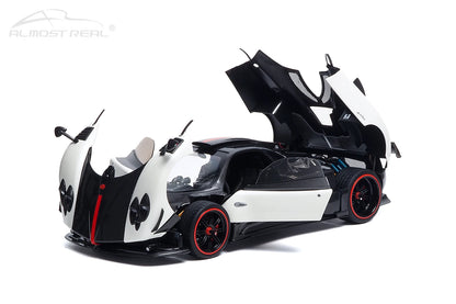 1:18  Pagani Zonda Cinque Coupe  2009