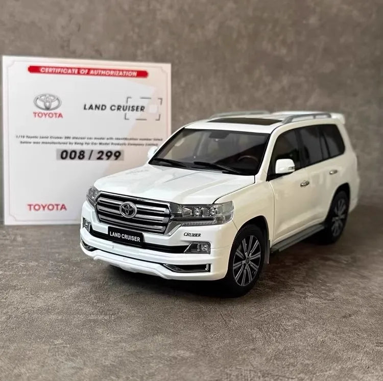 1:18 Toyota Land Cruiser LC200