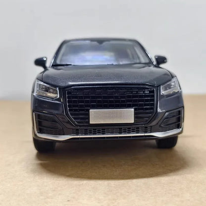 1:18 Audi Q2L