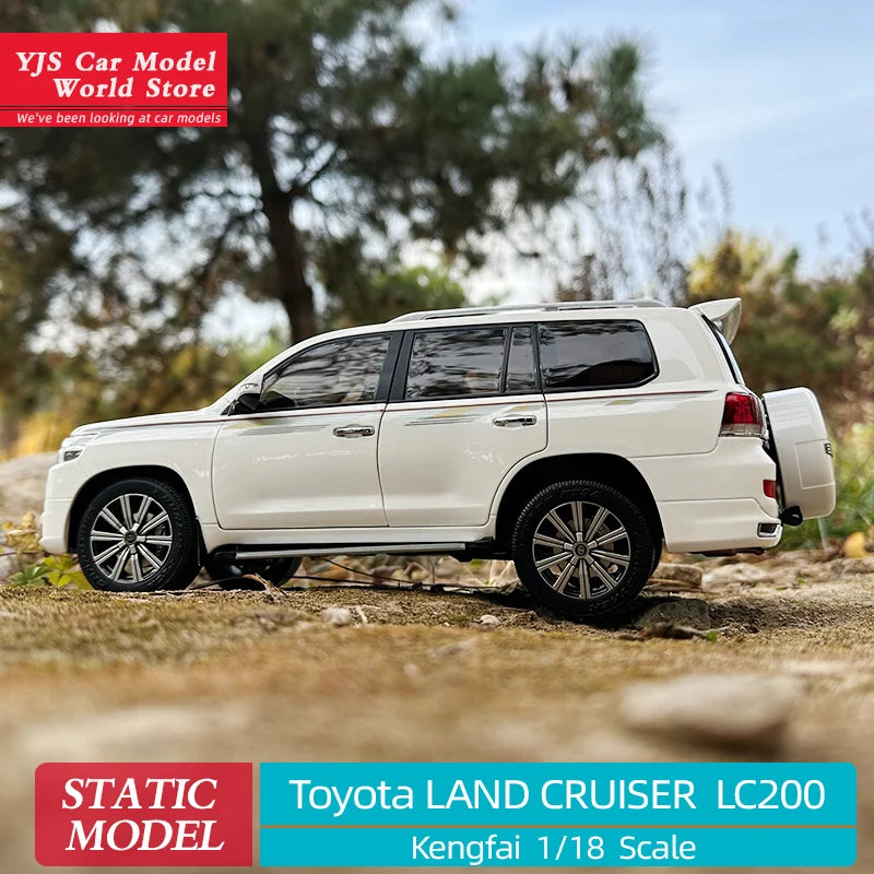 1:18 Land Cruiser LC200