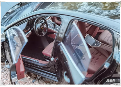 1:18 Porsche Panamera