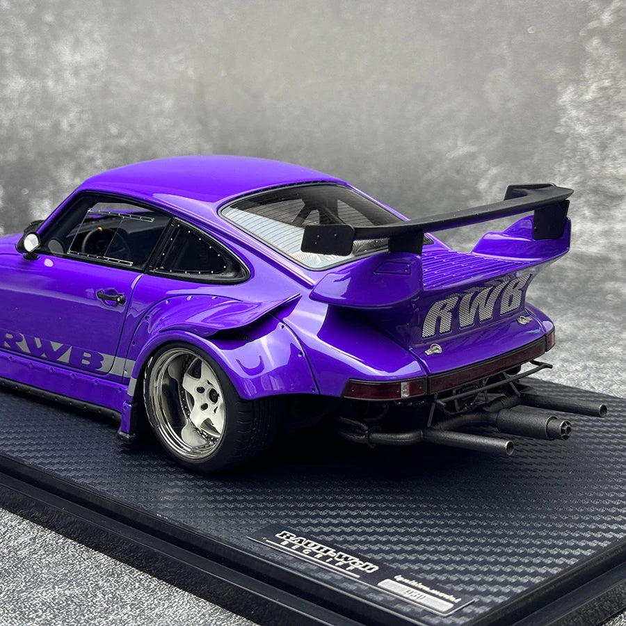1:18 Porsche RWB 930