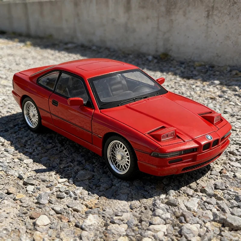 1:24 BMW 850 CSI E31