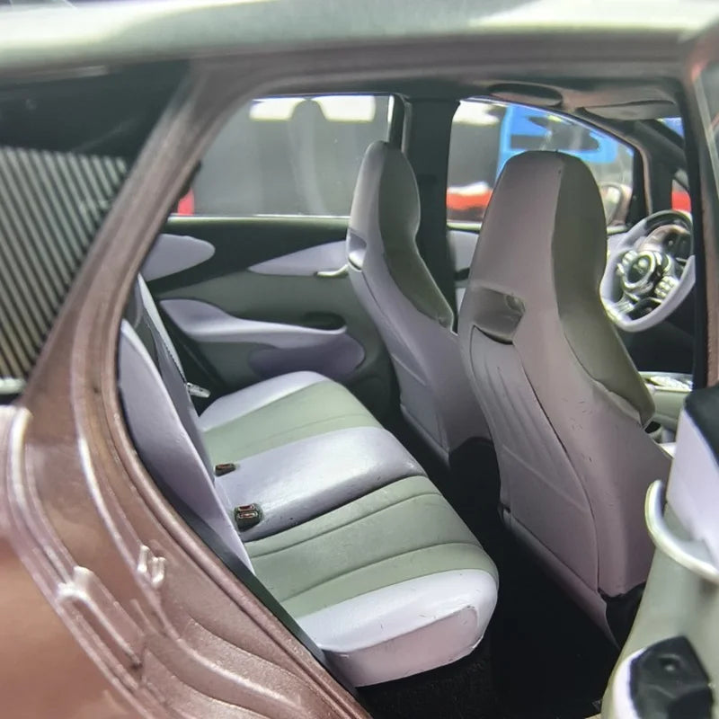 1:18 BYD Dolphin