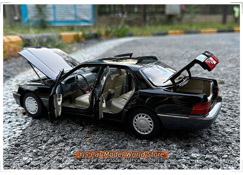 1:18 Lexus LS400