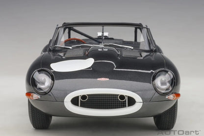 1:18 Jaguar Lightweight E-Type