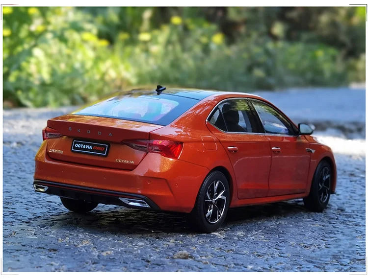 1:18 SKODA Octavia PRO