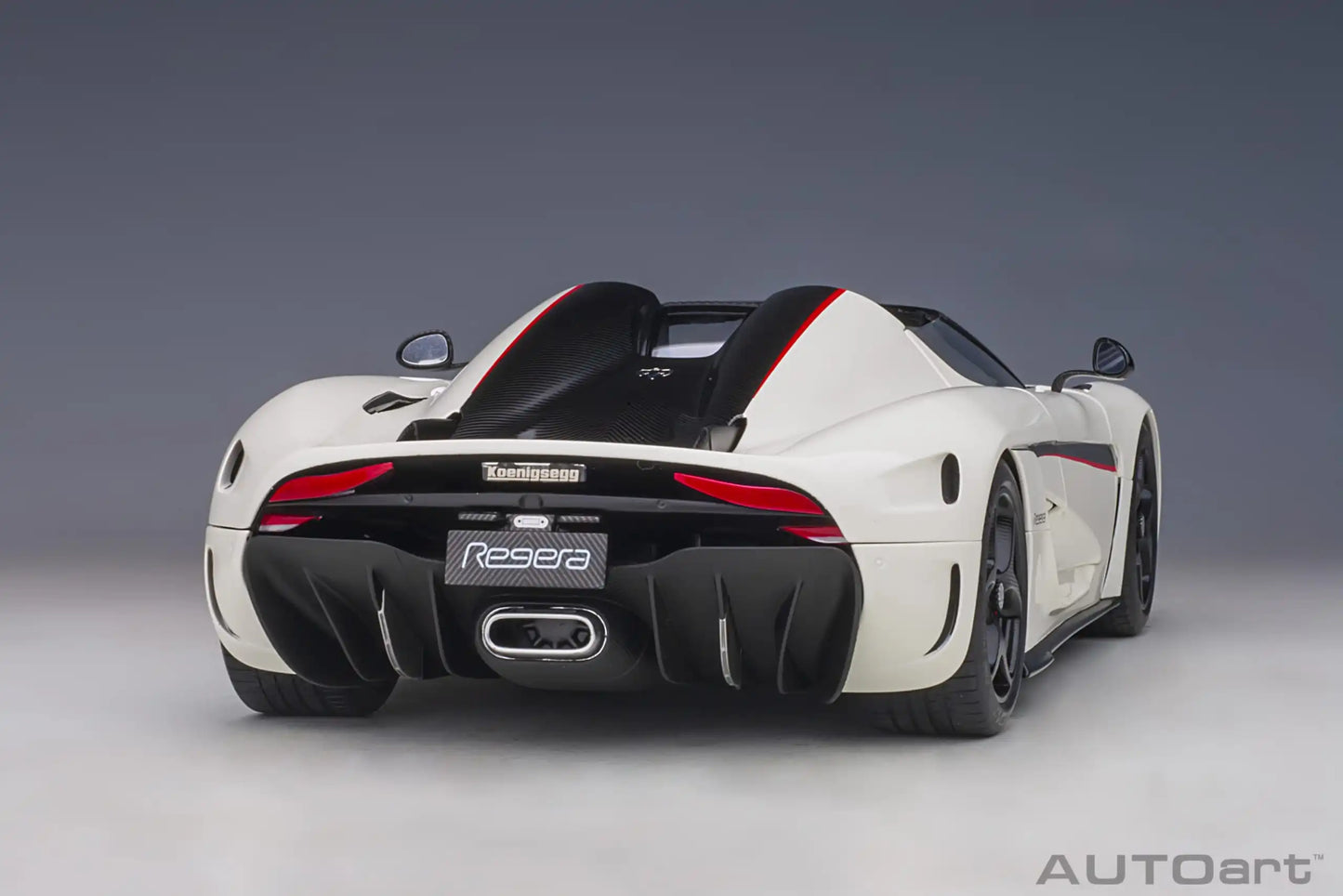 1:18 Koenigsegg Regera