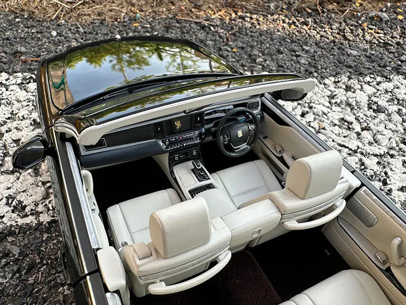 1:18 Toyota Century Convertible