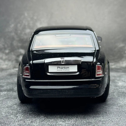 1:18 Rolls-Royce Phantom EWB